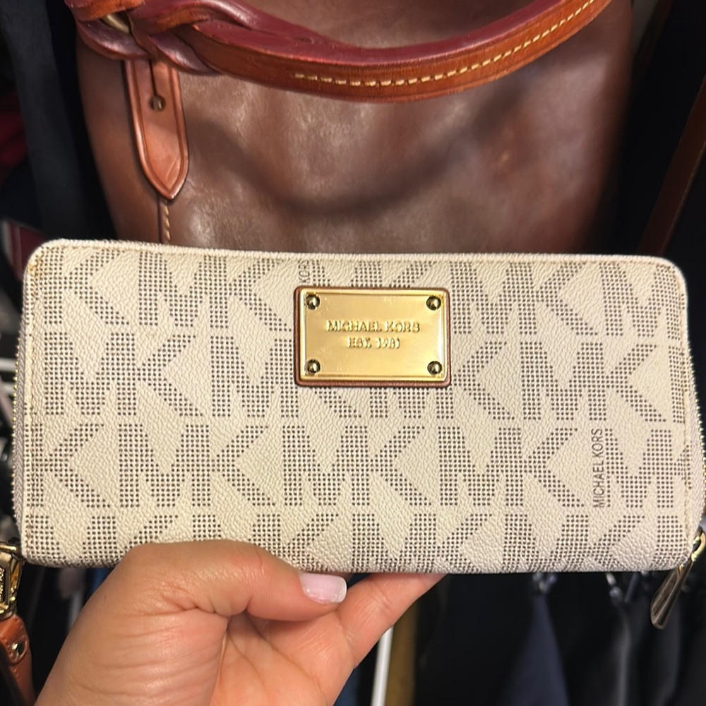 Michael Kors Cream Wallet with Monogram Design
